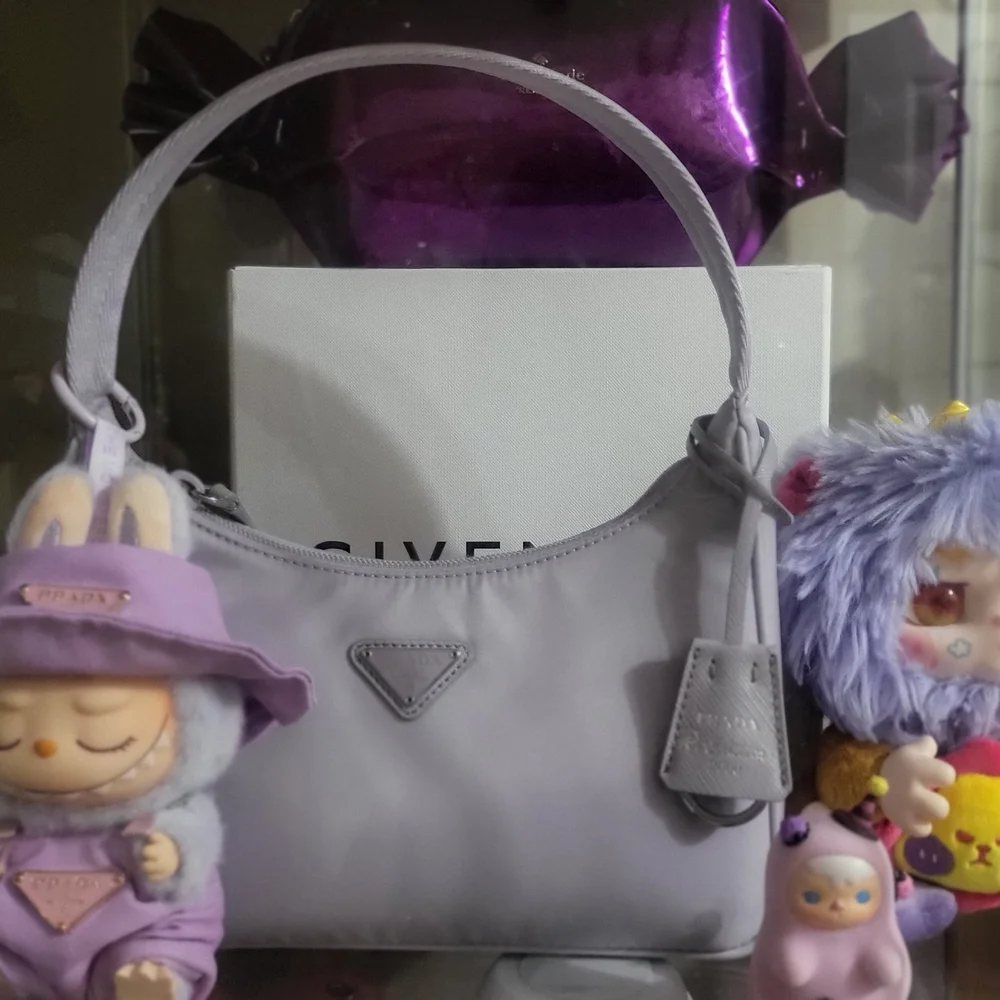 Prada Nylon Re Edition 2000 - Picture 7 of 7